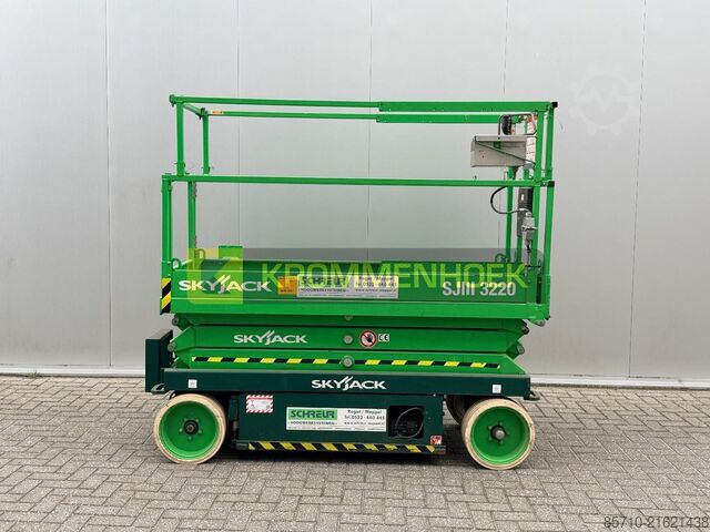 Elevador de tijera Sky Jack SJ III 3220