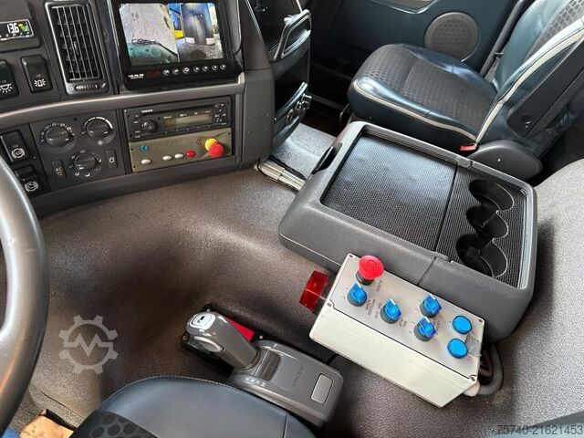 Φορτηγό γερανού Volvo FM 370 EEV 6X2 + HIAB 244 EP-3 HIPRO + WASH/VAC...