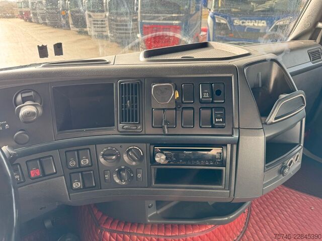 Đầu kéo tiêu chuẩn VOLVO FH 460 * STANDKLIMA * GLOBETROTTER  XL *2XTANK *