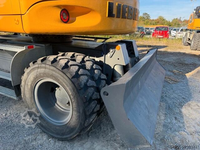 Mobiele graafmachine LIEBHERR A912 Compact