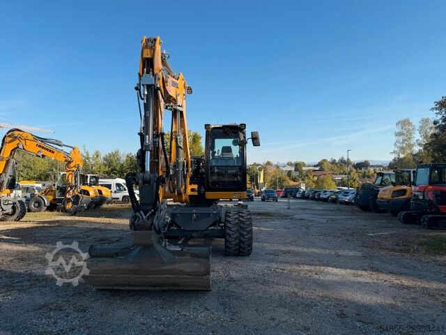 Mobiele graafmachine LIEBHERR A912 Compact