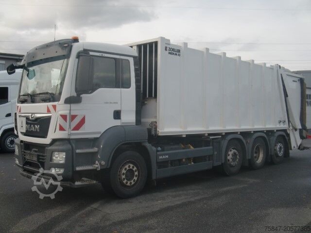 Camião de lixo MAN TGS 31.360 8x2-6 Zoeller Moba Hecklader