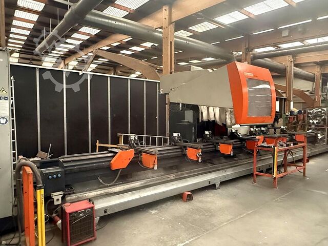 Centre d'usinage de barres Elumatec SBZ 150