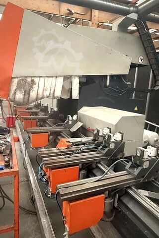 Centre d'usinage de barres Elumatec SBZ 150