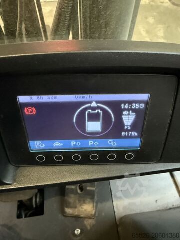 Forklift elektrik 4 roda Jungheinrich EFG 320 / 5176 Std.