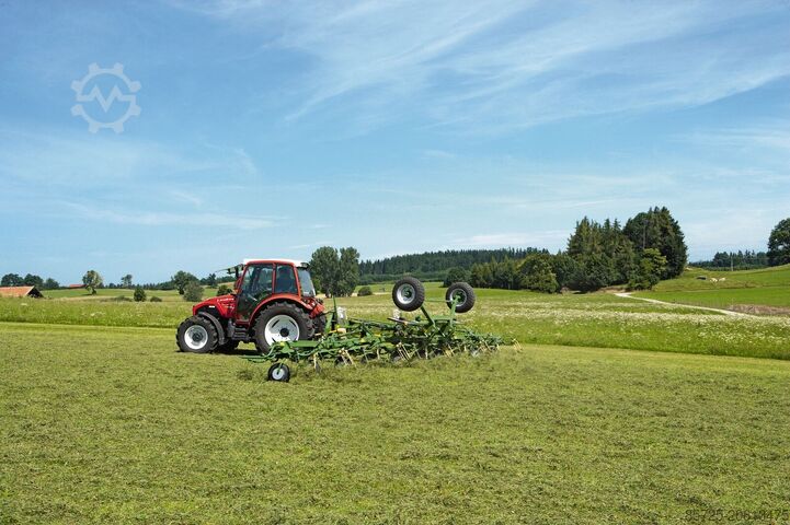 Tedder Krone getrokken schudders KWT met wielstel