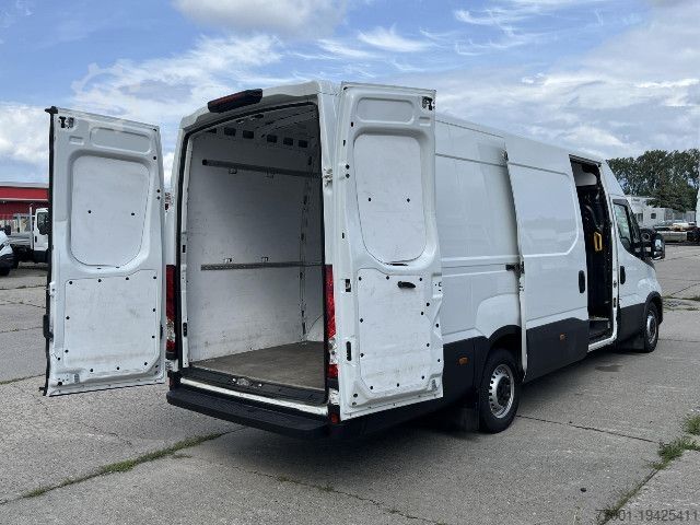 Kombi z visokim stropom IVECO 35S16 V