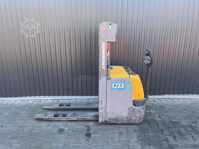 Deichselstapler Jungheinrich EJC216