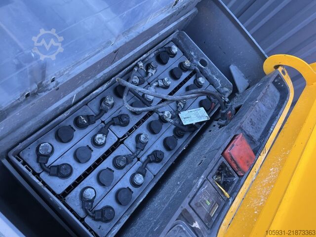 Deichselstapler Jungheinrich EJC216
