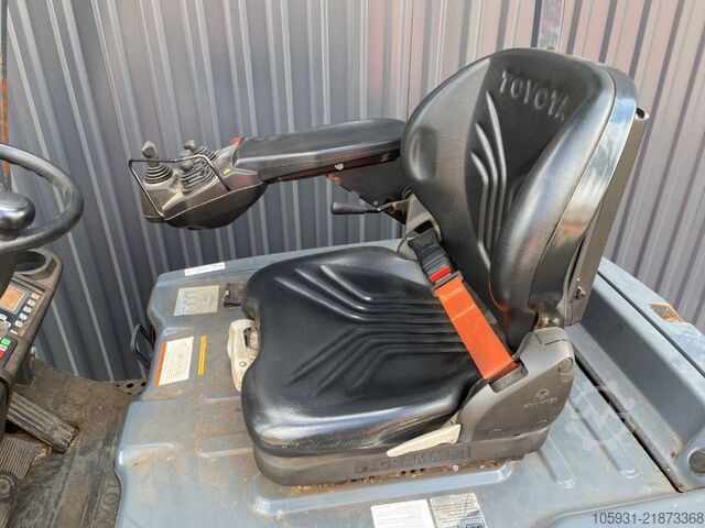 Elektro 3 Rad-Stapler Toyota 8FBE16T