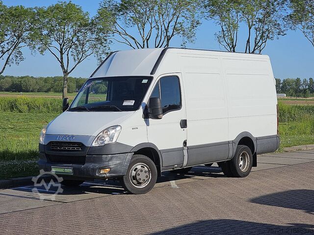 ऊंची छत वाला स्टेशन वैगन IVECO DAILY 50C15 L2H2 Dubbel Lucht