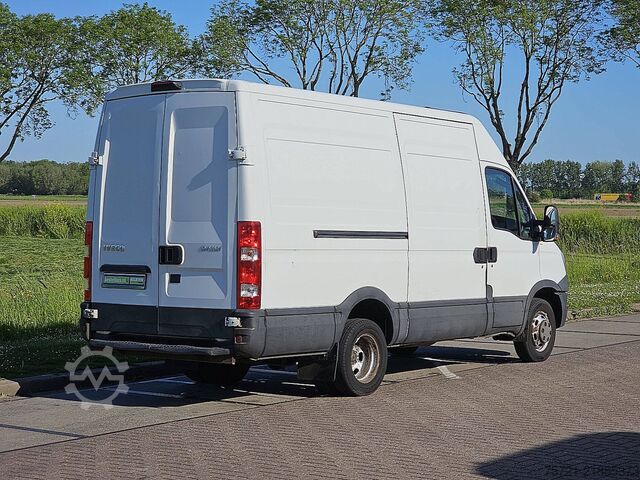 ऊंची छत वाला स्टेशन वैगन IVECO DAILY 50C15 L2H2 Dubbel Lucht