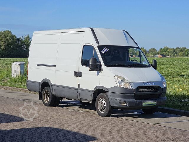 ऊंची छत वाला स्टेशन वैगन IVECO DAILY 50C15 L2H2 Dubbel Lucht