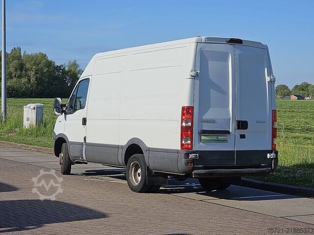 ऊंची छत वाला स्टेशन वैगन IVECO DAILY 50C15 L2H2 Dubbel Lucht