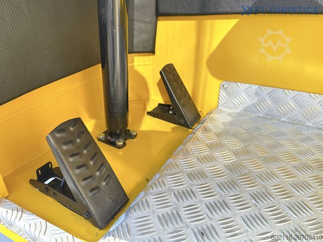 四向叉车 Combilift C5000XL GAS TRIPLEX 6000 EXTENDABLE FORK