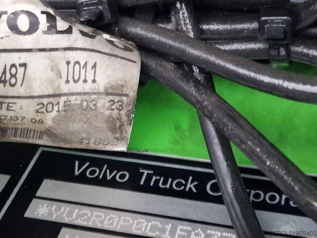Hệ thống cánh tay móc Volvo FH 16.750 Globetrotter XL 6x2 - 20T Multilift H...
