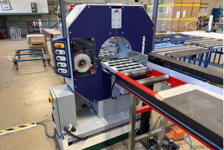  Robopac + feeders Compacta 4