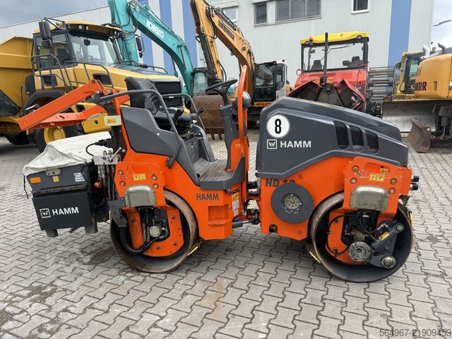 مدحلة ترادفية Hamm HD12VV Tandemwalze mit Streuer