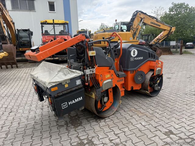 مدحلة ترادفية Hamm HD12VV Tandemwalze mit Streuer