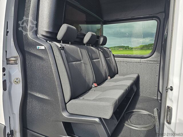 Break à toit surélevé MERCEDES-BENZ SPRINTER 319 L2H2 V6 Dub Cab!