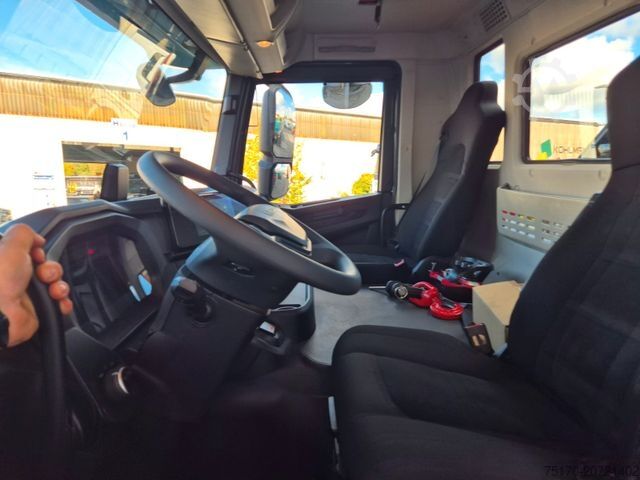 ダンプトラック IVECO AD200X46/P HR OFF Palfinger PK 12.501 Funk AHK