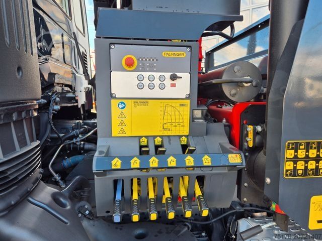 三方ダンプトラック IVECO AD200X46/P HR OFF Palfinger PK 12.501 Funk AHK