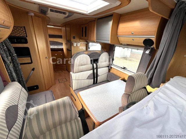 インテグレーテッドキャンピングカー DETHLEFFS I 7270 - Hub/Festbett - - 2x Klima -