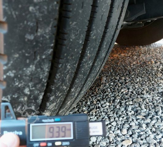 標準トラクターユニット MAN TGX 18.500 XLX-Broken Engine-INTARDER-2 Tanks