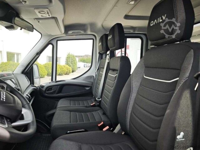 Kippi pakettiauto Iveco Daily 70C 18 Doka 3 Seitenkipper AHK