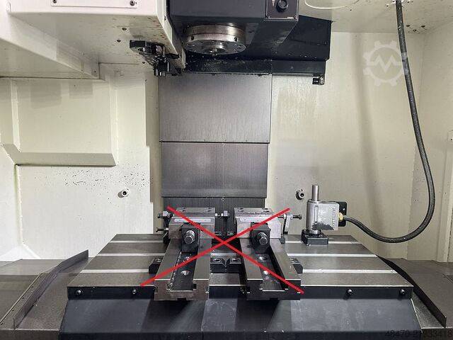 مركز تشغيل رأسي Mazak VCS430A