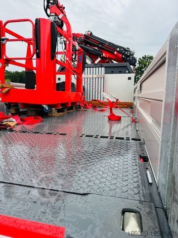 Cần cẩu gắn trên xe tải VOLVO FH540 10x4 mit F1150 Ladekran, Sattelzugmaschine