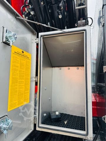 Cần cẩu gắn trên xe tải VOLVO FH540 10x4 mit F1150 Ladekran, Sattelzugmaschine