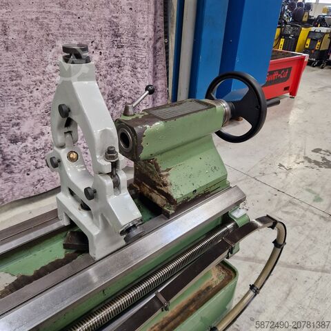 Torno central Ursus 250