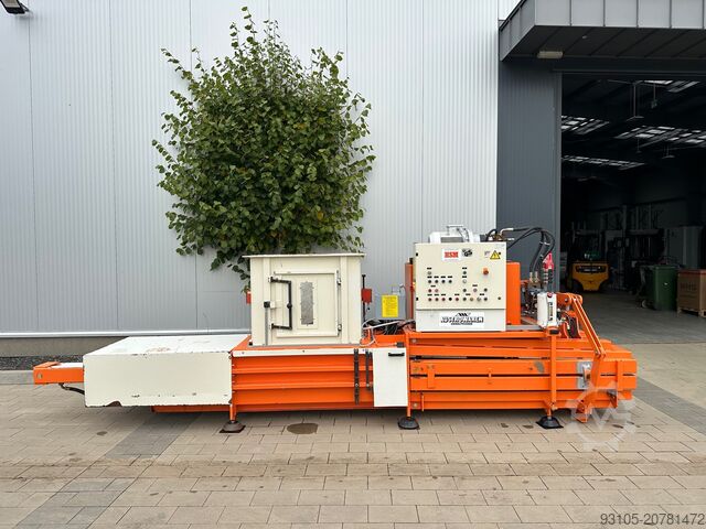 Automatische Horizontalballenpresse HSM HSM AK 1200