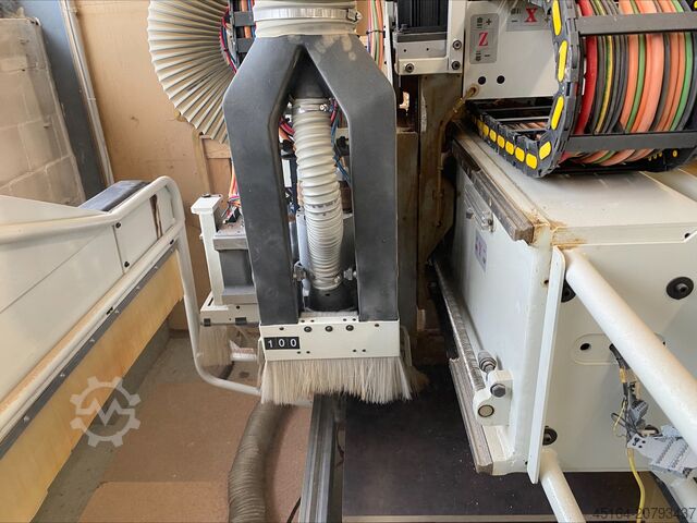 مركز التصنيع باستخدام الحاسب الآلي SCM Tech Z27 C