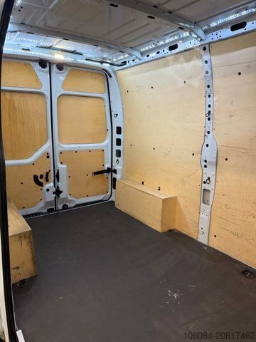 Furgoneta RENAULT Master Kasten L2H2 Klima Tempomat Navi RCAM AHK