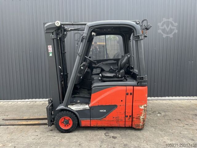 Elektrische vorkheftruck 3 wielen Linde E16H-02