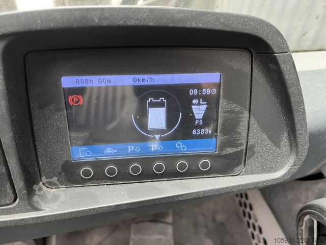 Elektryczny wózek widłowy 4-kołowy Jungheinrich EFG535k