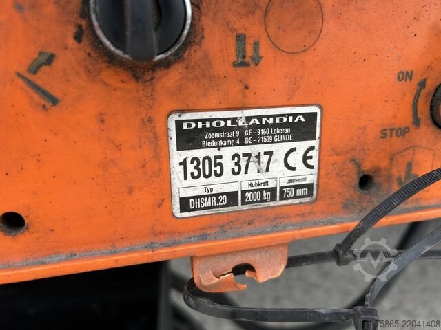 βαλίτσα Schmitz Cargobull SCB S3B / Box / Loadlift / Disk / APK TUV 06-27
