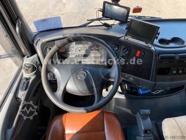 Cattle truck MERCEDES-BENZ Atego 818 Pferdetransporter