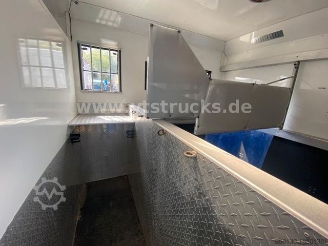 Nautgripabíll MERCEDES-BENZ Atego 818 Pferdetransporter