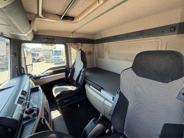 Truk bahan berbahaya MAN TGX 18.460 4x2 BLS ADR FL, EX, AT