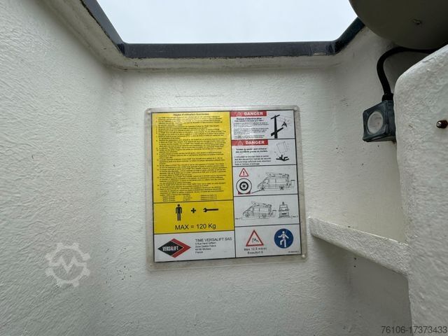 LKW mit Hubarbeitsbühne IVECO Daily 35S14 Hubarbeitsbühne Versalift 11,2 Meter