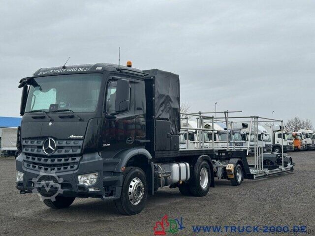 Камион за превоз на автомобили Mercedes-Benz 2143 Spezialgespann für TV & Film Produktion