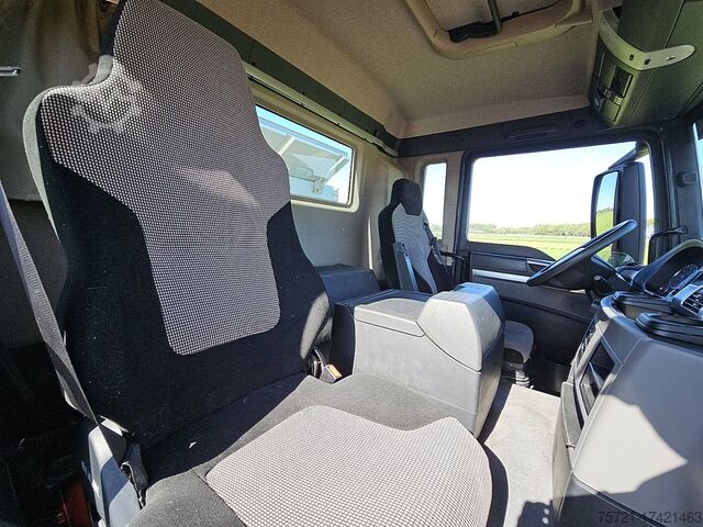 Volquete de 3 lados MAN 35.470 TGS 8X4 MEILLER EURO6D