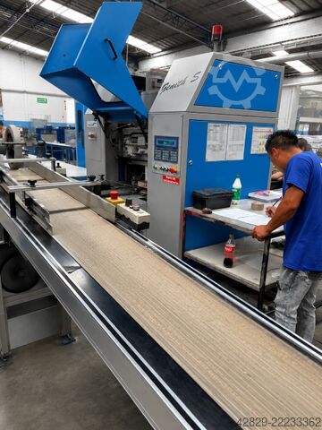 Binder with collating machines Müller Martini Corona 3010 C15-31
