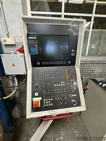 Frēzmašīna HERMLE UWF 900 E