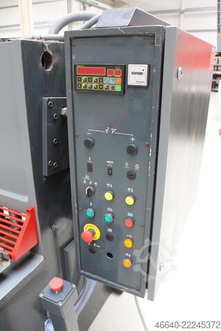 ギロチン・シャー（油圧式 BAYKAL HGL 2600 x 6.0