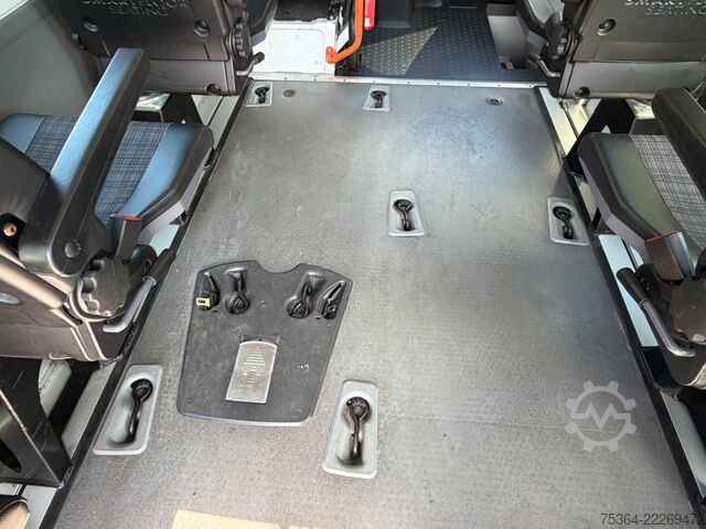 Minibusz MERCEDES-BENZ Sprinter 314 BlueTEC 9Sitze+Rollstuhllift Klima