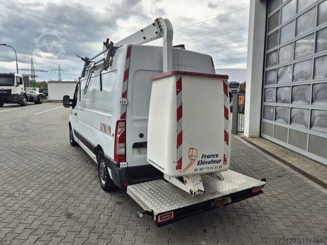Plataforma elevadora sobre camión Renault Master 2.3 dCi / France Elevateur 121FT, 12m